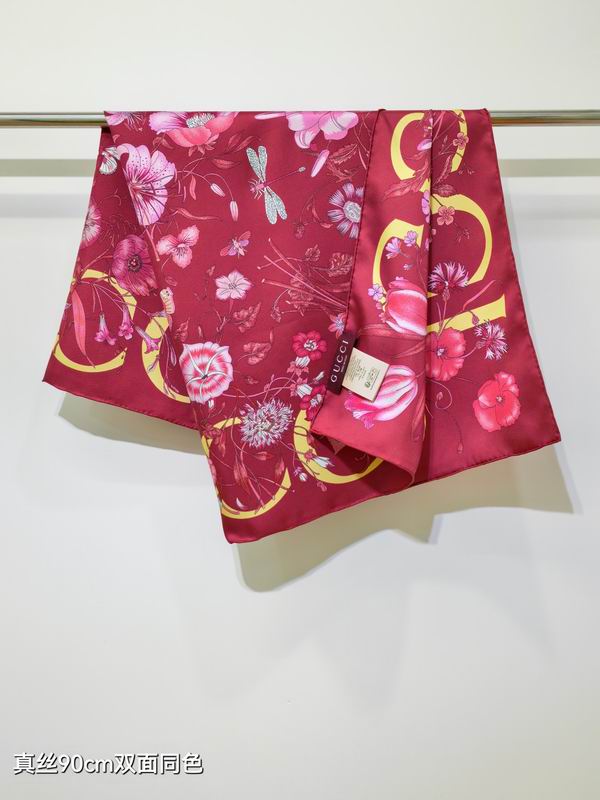 Gucci silk scarf 90X90cm E052523